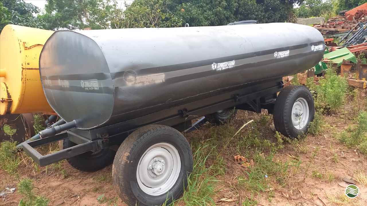 IMPLEMENTOS AGRICOLAS CARRETA TANQUE TANQUE 4200 LITROS Tratorama Máquinas e Implementos UMUARAMA PARANÁ PR