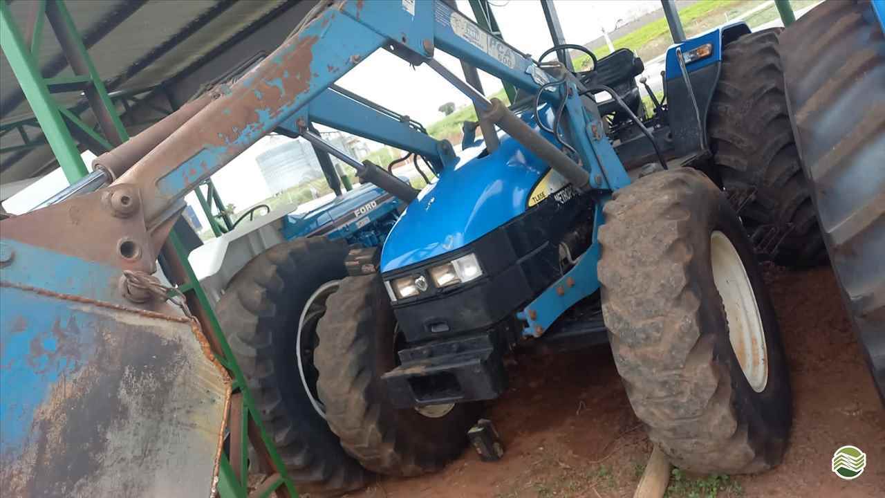 TRATOR NEW HOLLAND NEW TL 85 Tração 4x4 Tratorama Máquinas e Implementos UMUARAMA PARANÁ PR