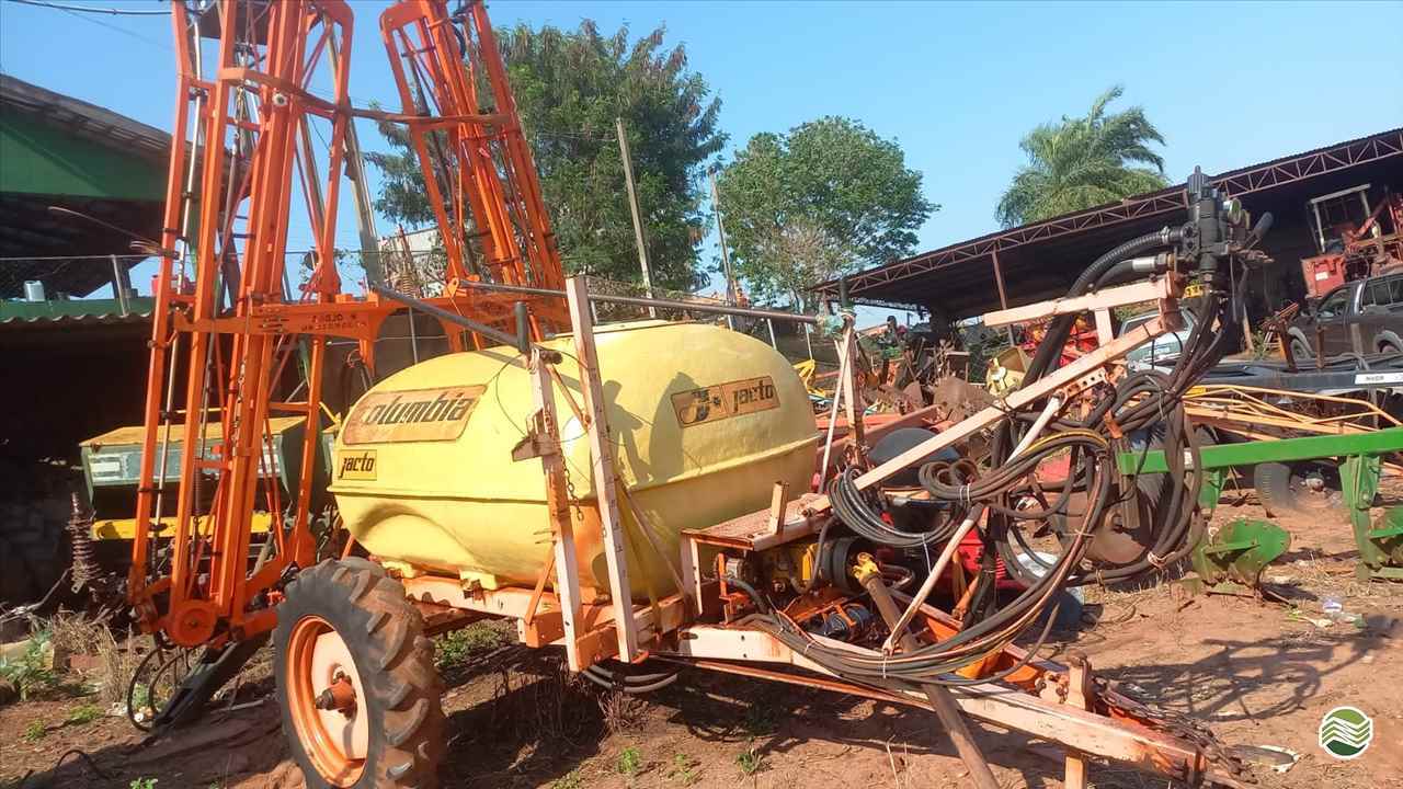 PULVERIZADOR JACTO COLUMBIA CROSS Arrasto Tratorama Máquinas e Implementos UMUARAMA PARANÁ PR