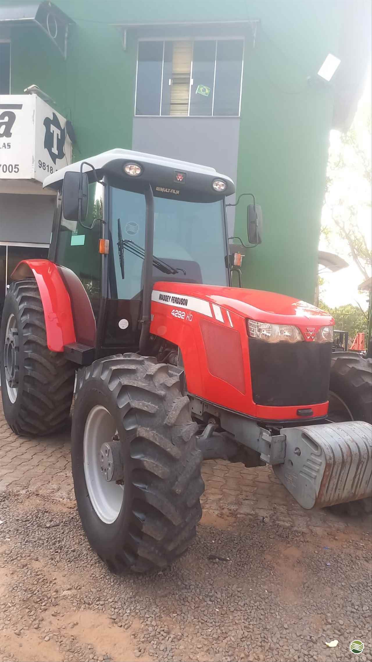 TRATOR MASSEY FERGUSON MF 4292 Tração 4x4 Tratorama Máquinas e Implementos UMUARAMA PARANÁ PR