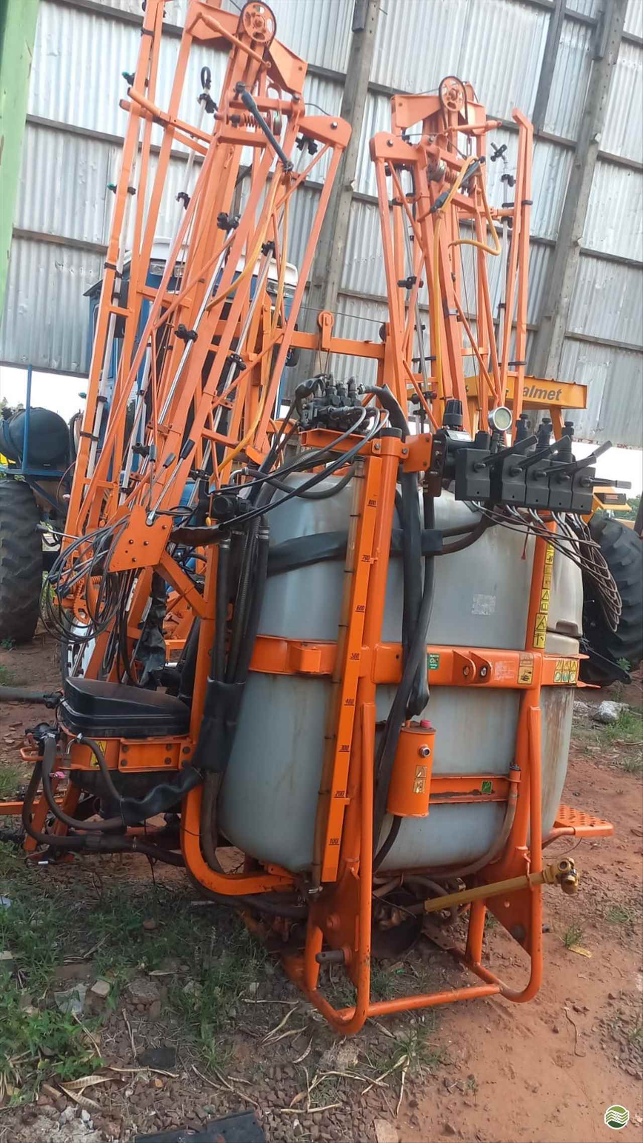 PULVERIZADOR JACTO CONDOR 800 AM14 Acoplado Hidráulico Tratorama Máquinas e Implementos UMUARAMA PARANÁ PR
