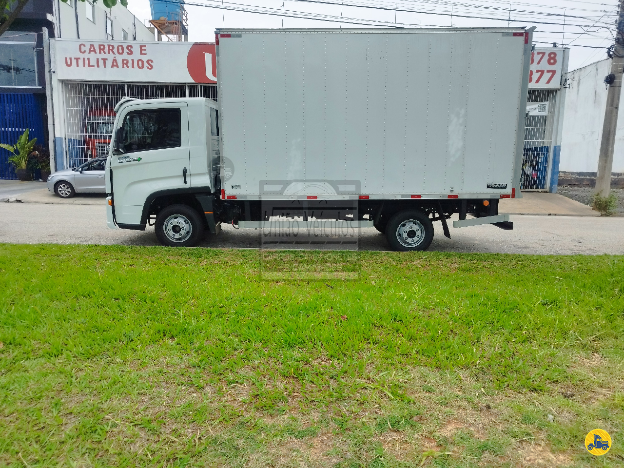 CAMINHAO VOLKSWAGEN DELIVERY EXPRESS Baú Furgão 3/4 4x2 União Veículos SOROCABA SÃO PAULO SP