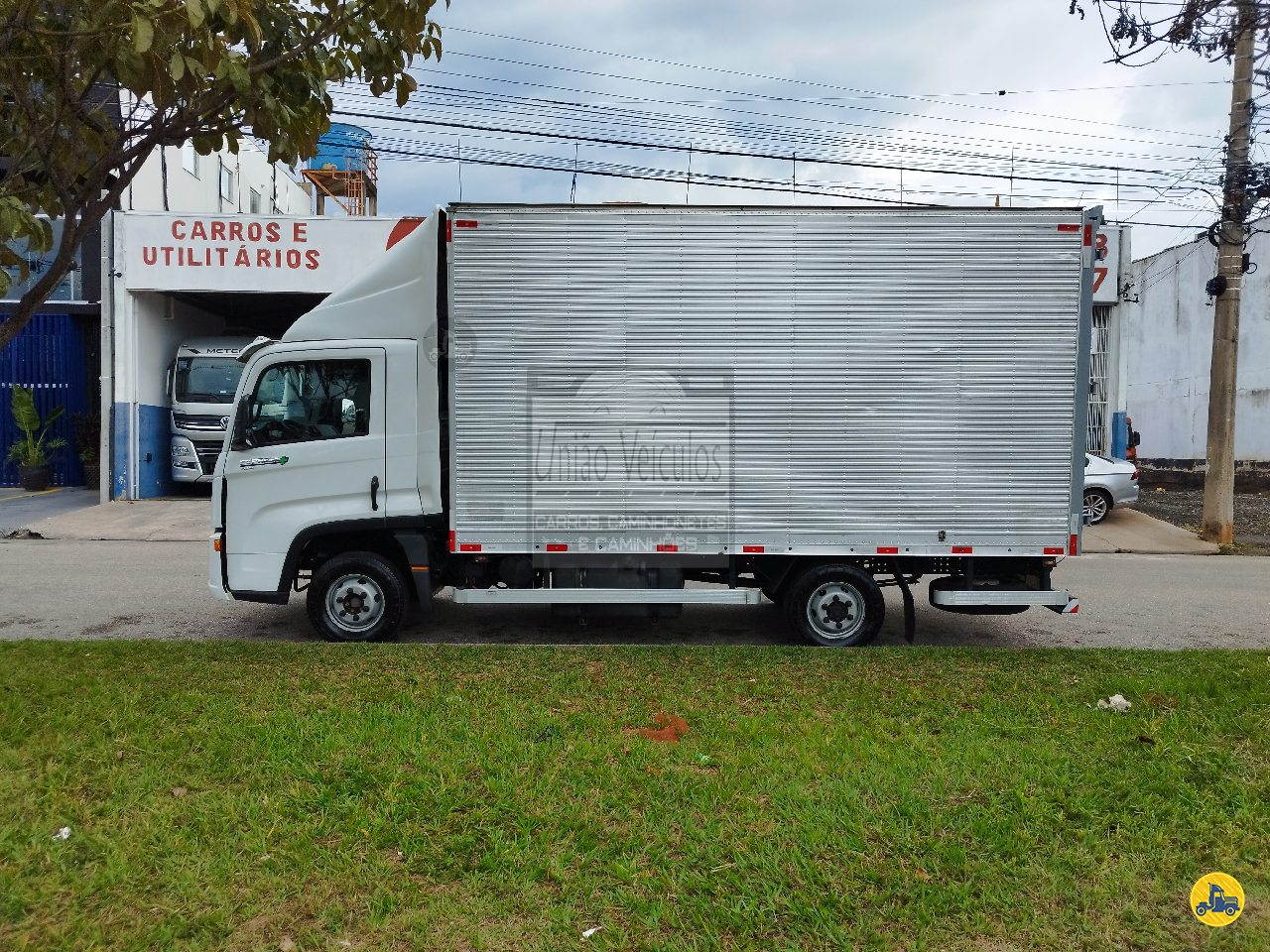 CAMINHAO VOLKSWAGEN DELIVERY EXPRESS Baú Furgão 3/4 4x2 União Veículos SOROCABA SÃO PAULO SP