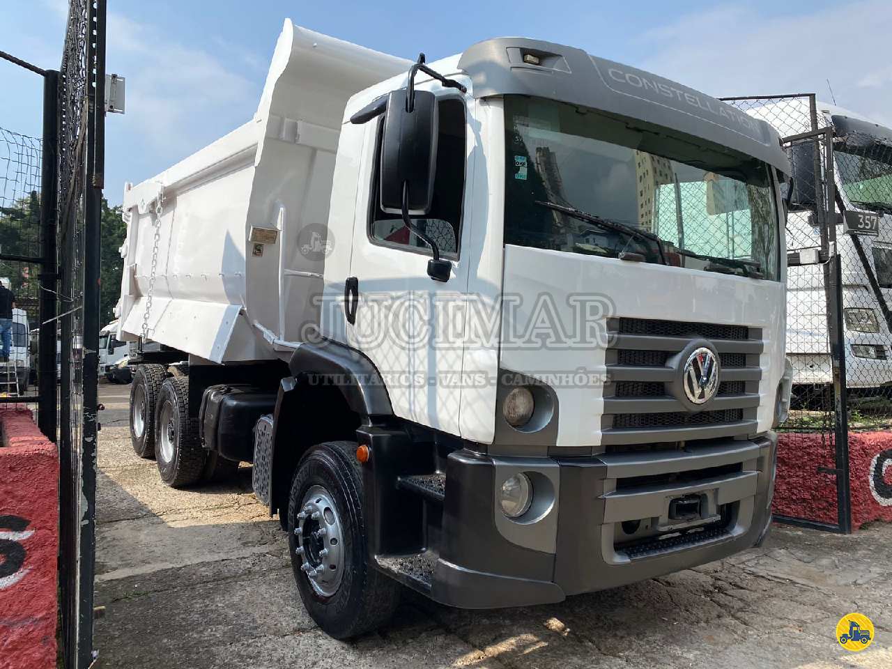 CAMINHAO VOLKSWAGEN VW 32360 Caçamba Basculante Traçado 6x6 Jucimar Utilitários e Caminhões SAO BERNARDO DO CAMPO SÃO PAULO SP