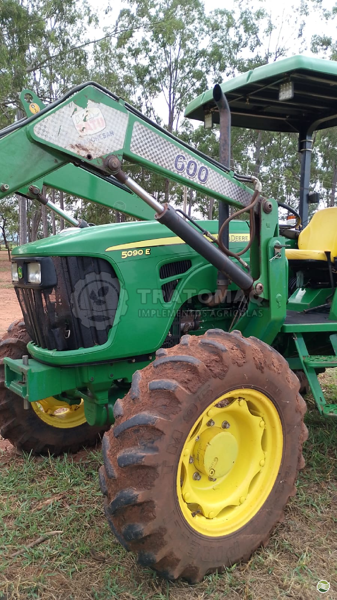 TRATOR JOHN DEERE JOHN DEERE 5090E Tração 4x4 Tratomaq Implementos Agrícolas NOVA ANDRADINA MATO GROSSO DO SUL MS