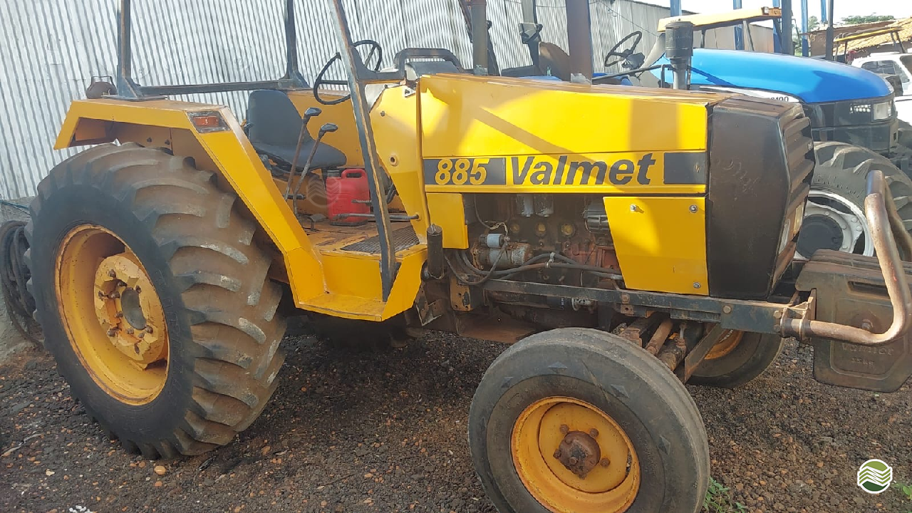 VALMET 885 de Mariel Tratores