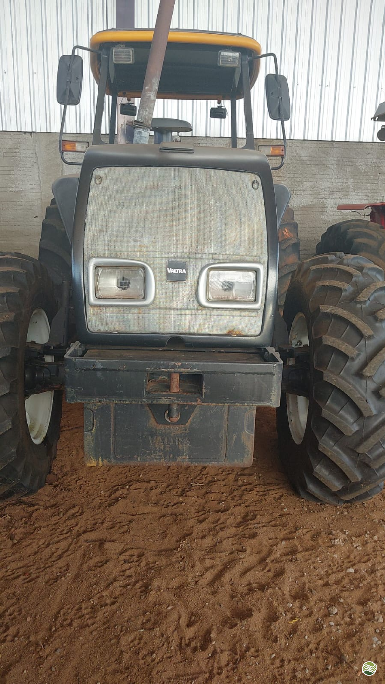 VALTRA BM 110 de Mariel Tratores