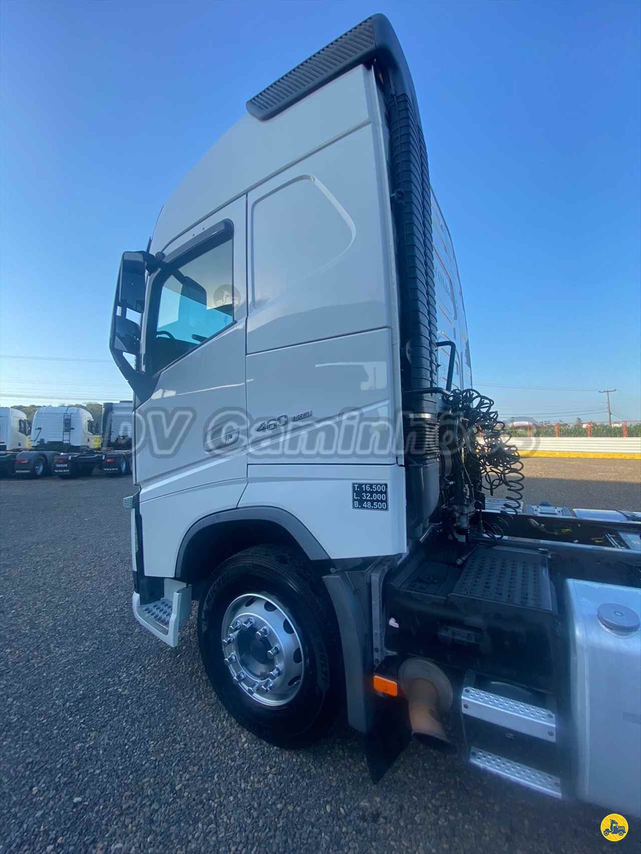 VOLVO FH 460 de DV Caminhões