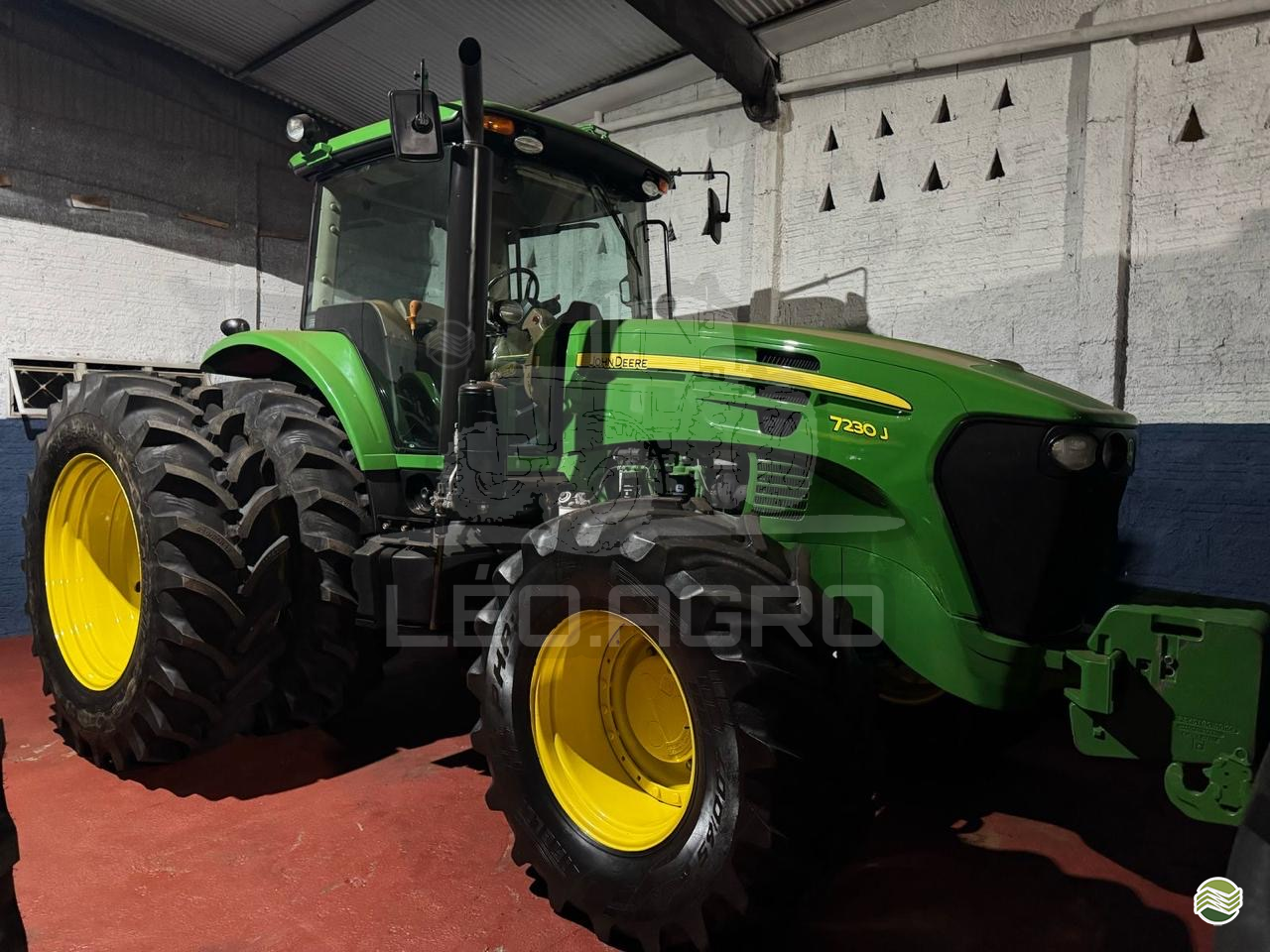 TRATOR JOHN DEERE JOHN DEERE 7230J Tração 4x4 Léo.Agro CAMBE PARANÁ PR