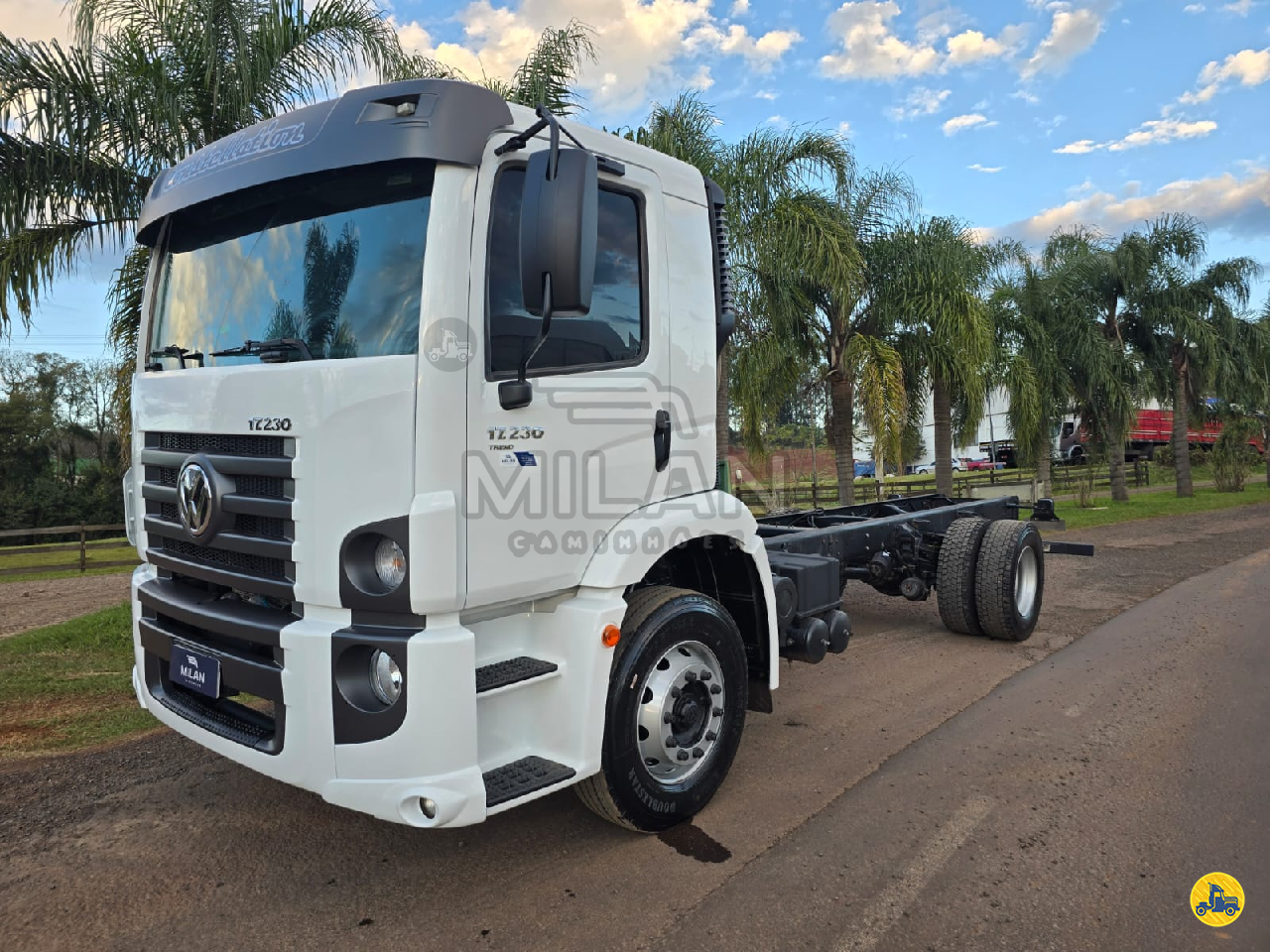 CAMINHAO VOLKSWAGEN VW 17230 Chassis Toco 4x2 Milan Caminhões SARANDI RIO GRANDE DO SUL RS