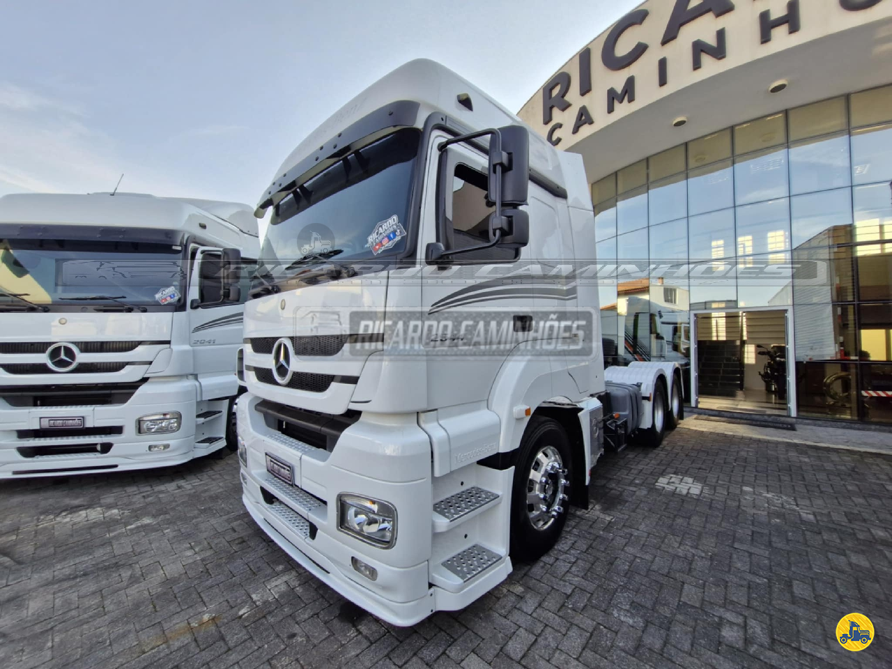 CAMINHAO MERCEDES-BENZ MB 2544 Cavalo Mecânico Cavalo 6x2 Ricardo Caminhões Curitiba CURITIBA PARANÁ PR