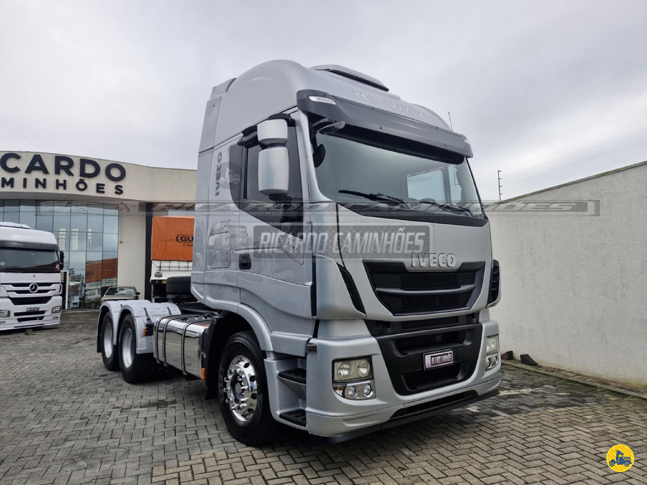 CAMINHAO IVECO HI WAY 440 Cavalo Mecânico Cavalo 6x2 Ricardo Caminhões Curitiba CURITIBA PARANÁ PR
