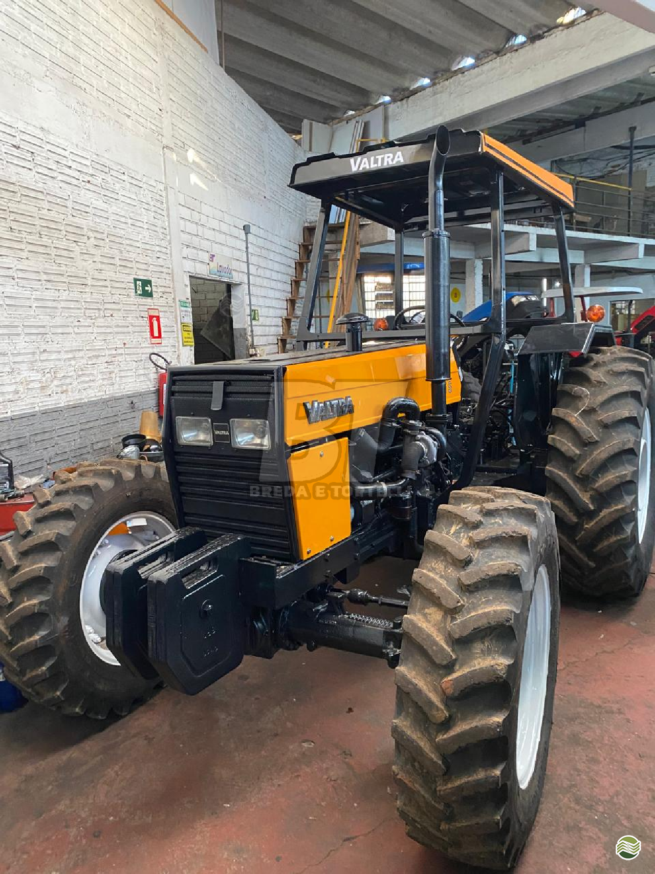 TRATOR VALTRA VALTRA 785 Tração 4x4 BT Comercial Agrícola Breda e Tortelli  ERECHIM RIO GRANDE DO SUL RS