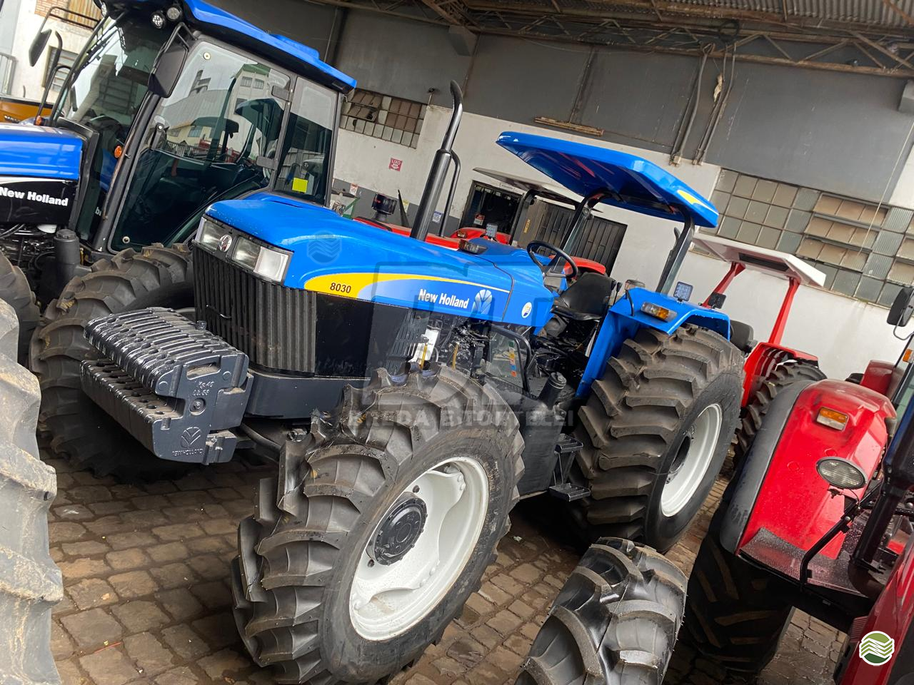 TRATOR NEW HOLLAND NEW 8030 Tração 4x4 BT Comercial Agrícola Breda e Tortelli  ERECHIM RIO GRANDE DO SUL RS