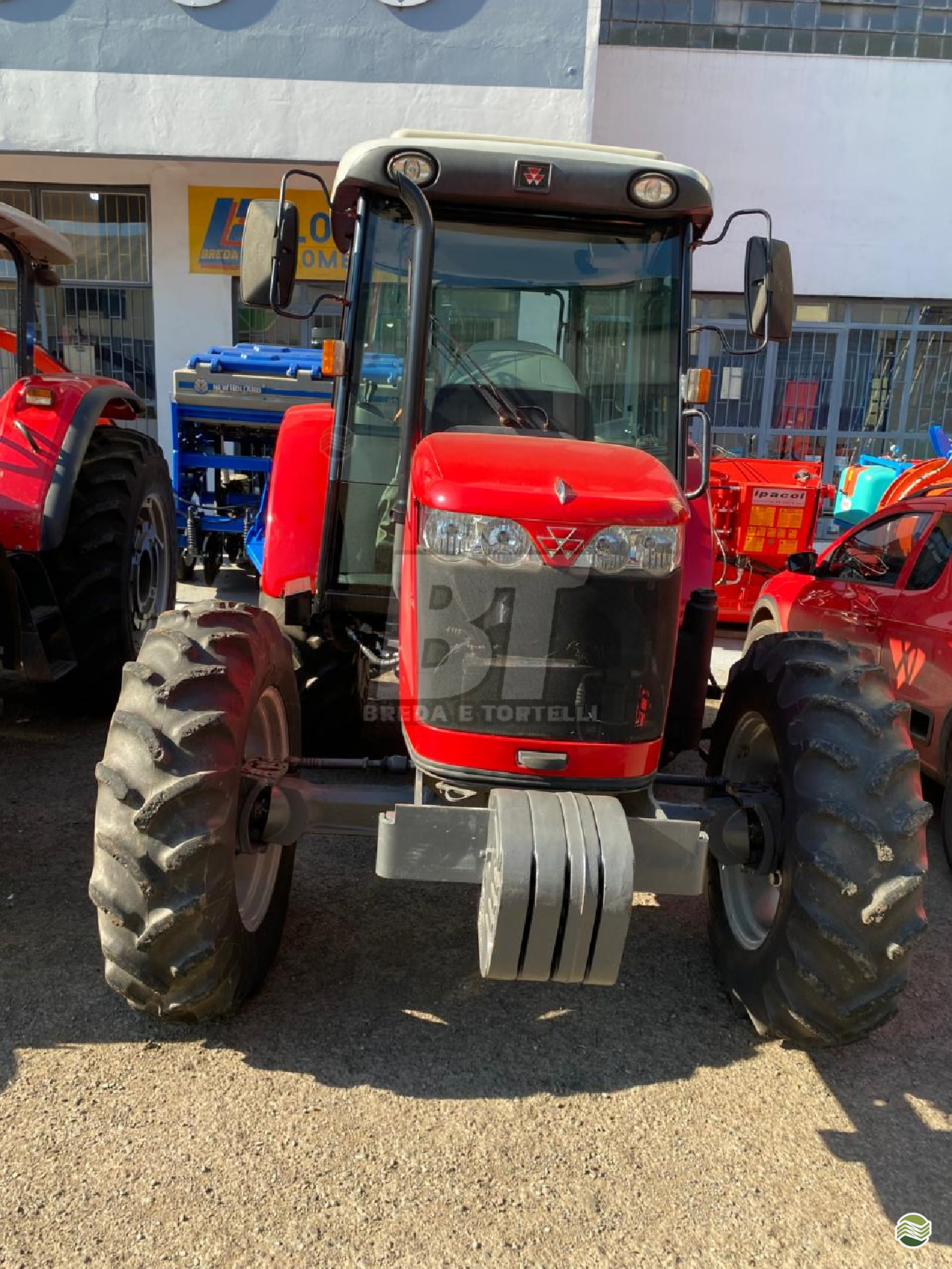 TRATOR MASSEY FERGUSON MF 4275 Tração 4x4 BT Comercial Agrícola Breda e Tortelli  ERECHIM RIO GRANDE DO SUL RS