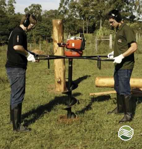 IMPLEMENTOS AGRICOLAS PERFURADOR SOLO PERFURADOR DE SOLO Gobo Implementos Agrícolas IJUI RIO GRANDE DO SUL RS