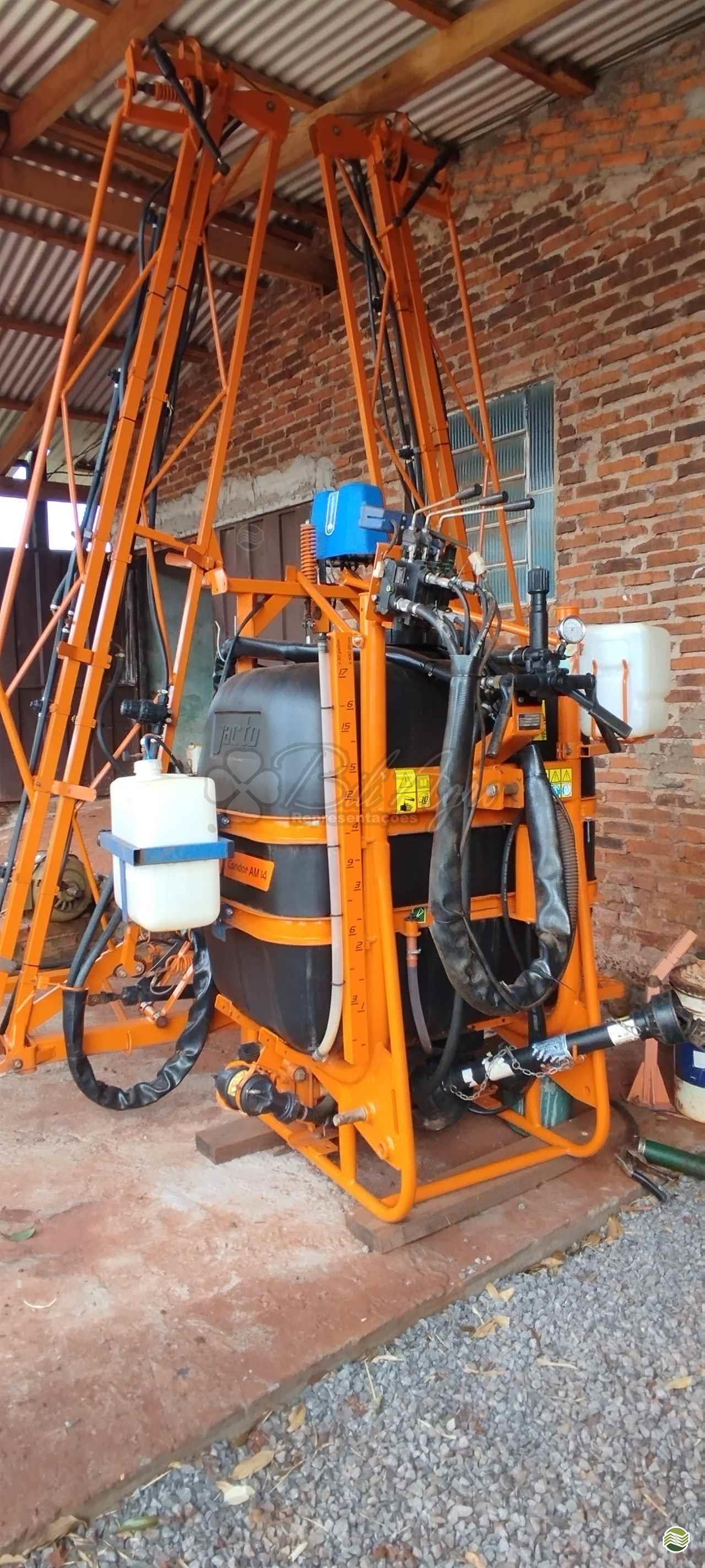 PULVERIZADOR JACTO CONDOR 600 AM14 Acoplado Hidráulico Bili Agro IJUI RIO GRANDE DO SUL RS