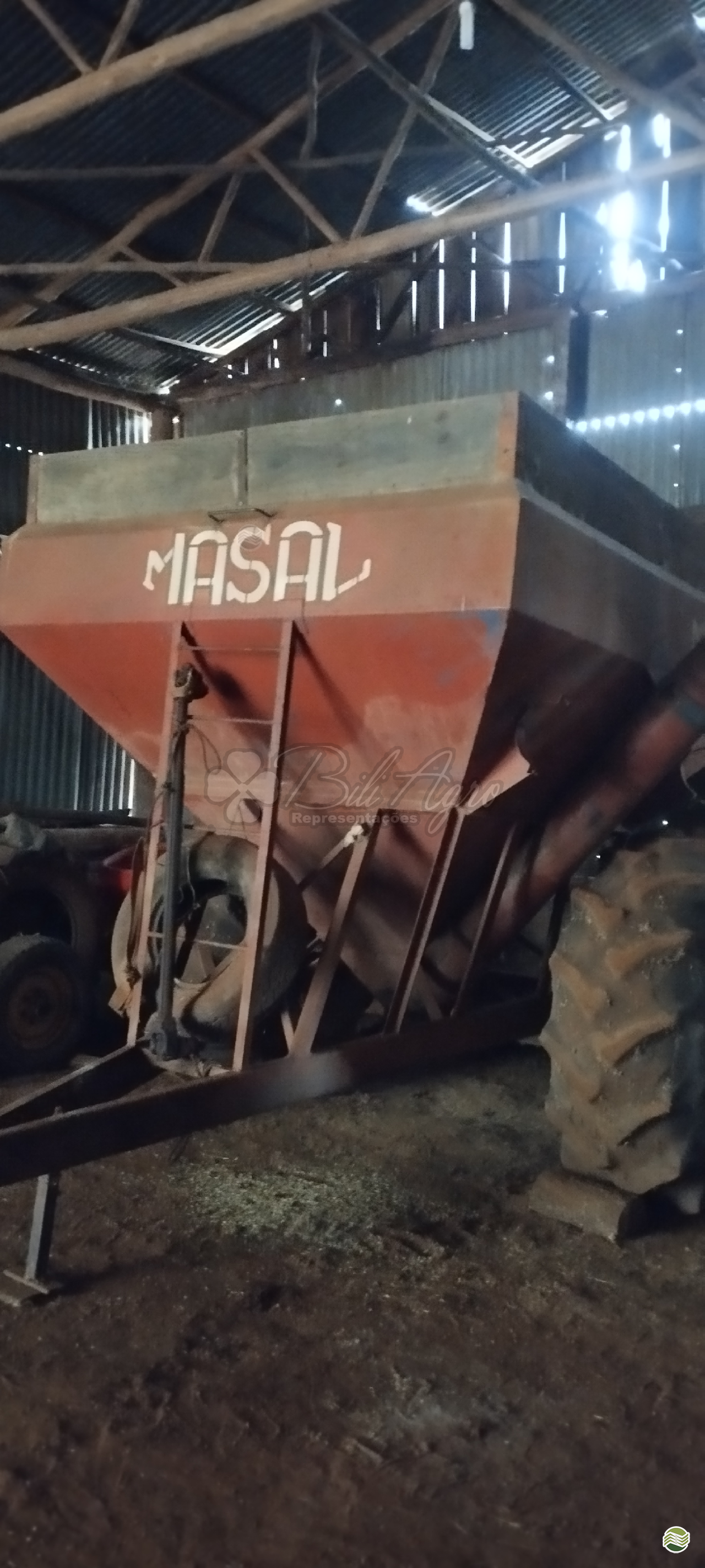 IMPLEMENTOS AGRICOLAS CARRETA BAZUKA GRANELEIRA 6500 Bili Agro IJUI RIO GRANDE DO SUL RS