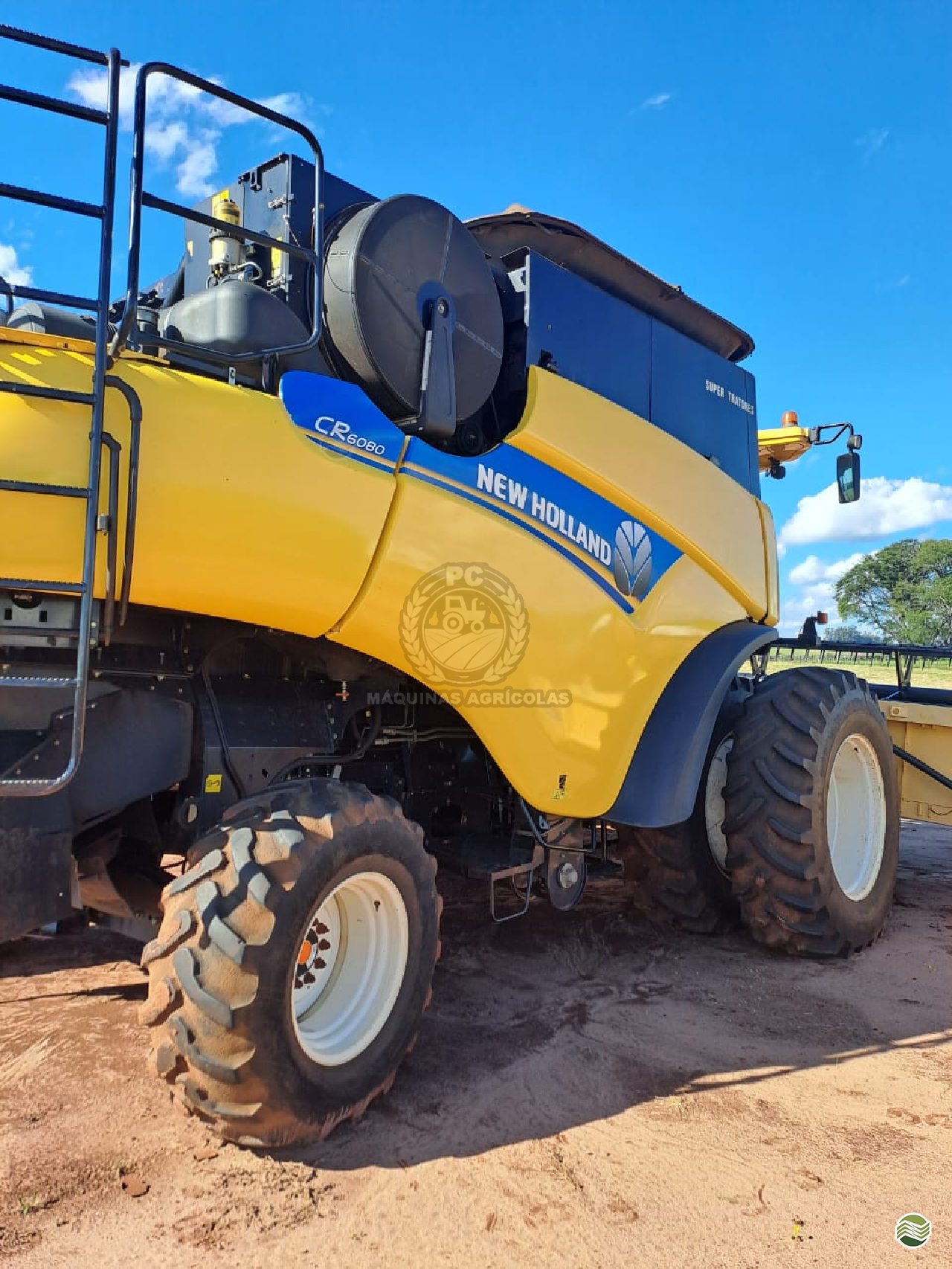 COLHEITADEIRA NEW HOLLAND CR 6080 PC Máquinas Agrícolas SANTIAGO RIO GRANDE DO SUL RS