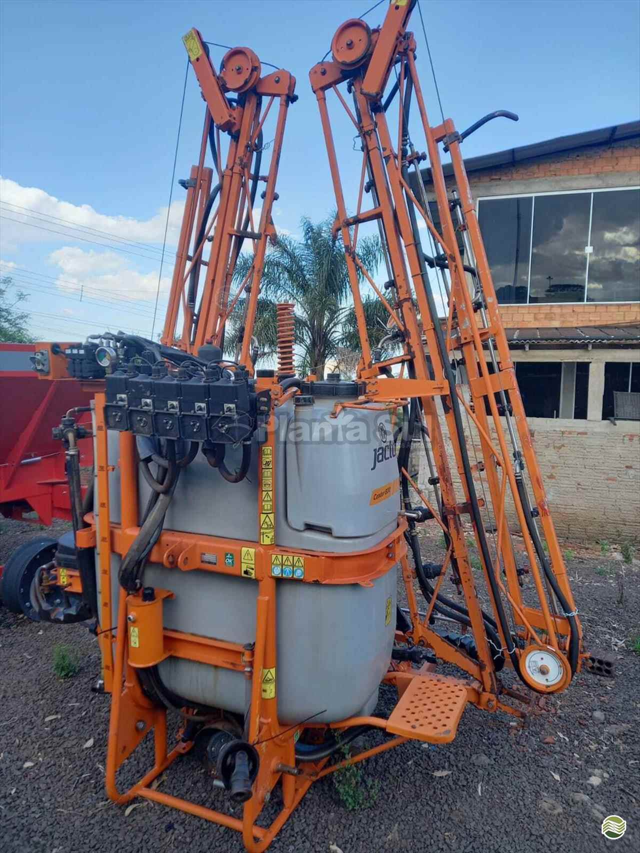 PULVERIZADOR JACTO CONDOR 800 AM18 Acoplado Hidráulico Planta Sul SEBERI RIO GRANDE DO SUL RS