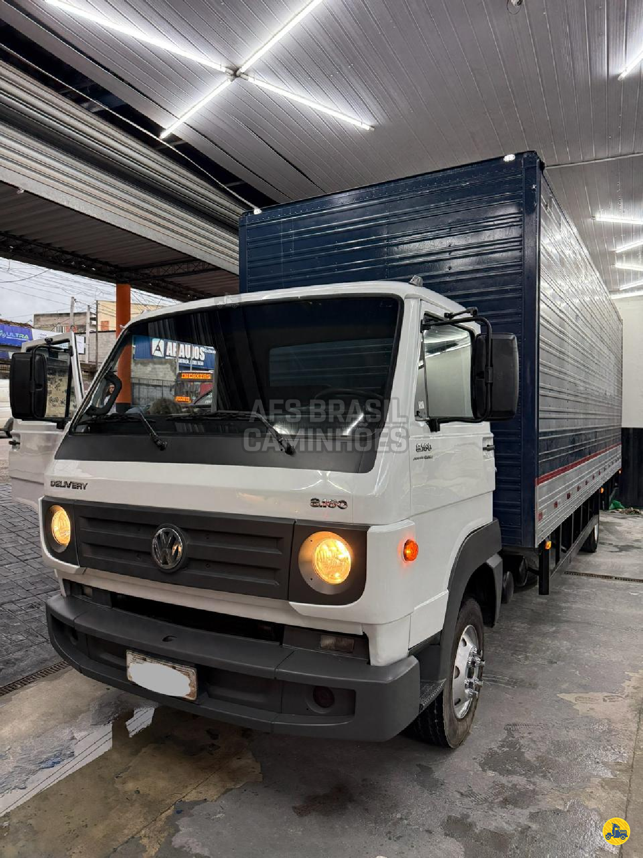 CAMINHAO VOLKSWAGEN VW 8160 Baú Furgão 3/4 4x2 AFS Brasil Caminhões UBERLANDIA MINAS GERAIS MG