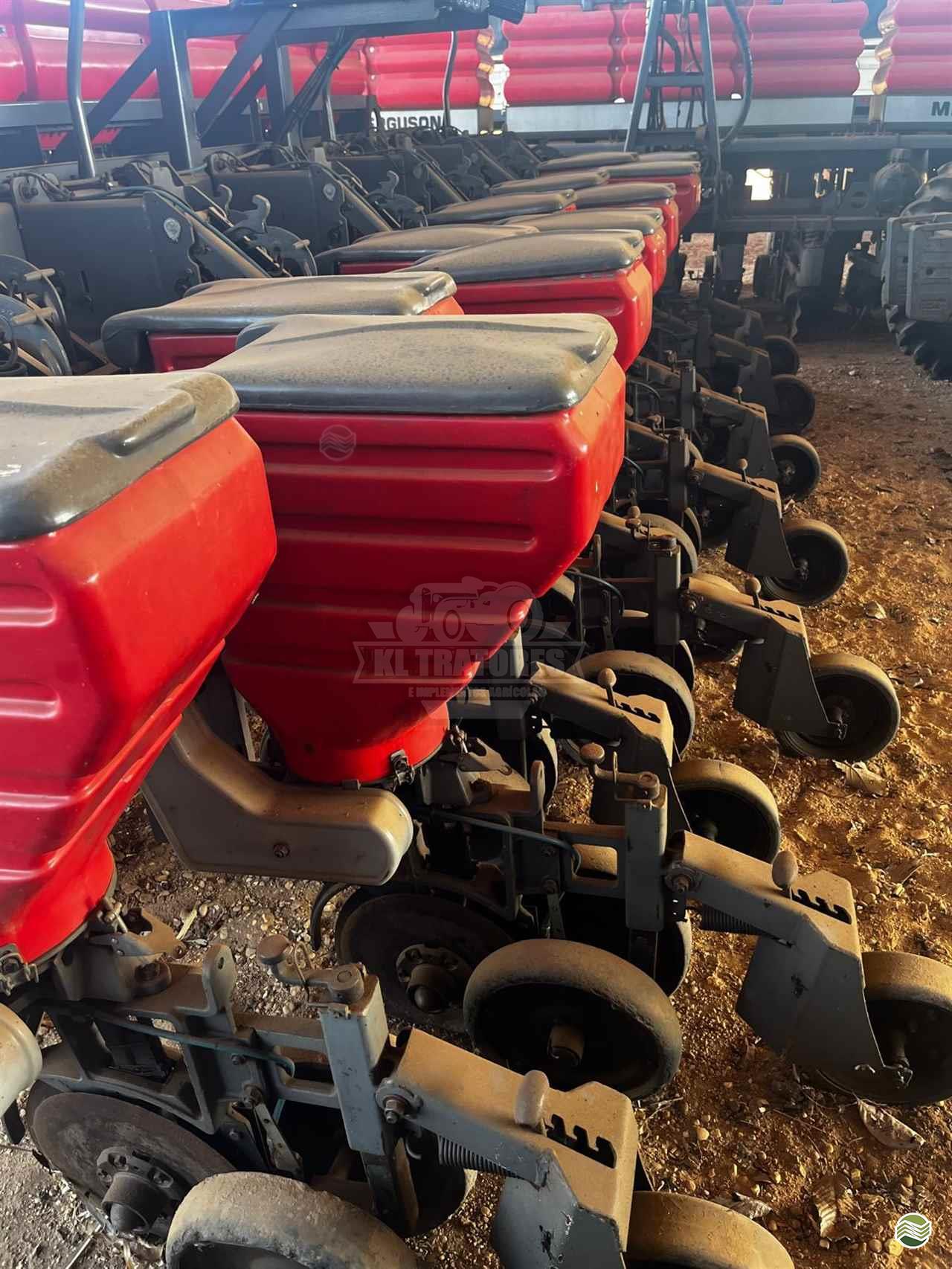 PLANTADEIRA MASSEY FERGUSON MF 512 KL Tratores PENAPOLIS SÃO PAULO SP