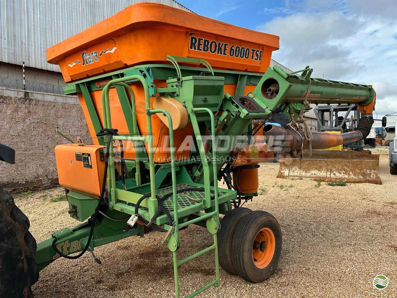 IMPLEMENTOS AGRICOLAS TRATADOR DE SEMENTES CARRETA TRATADORA DE SEMENTE DellaTorre Máquinas Pesadas PALMAS TOCANTINS TO