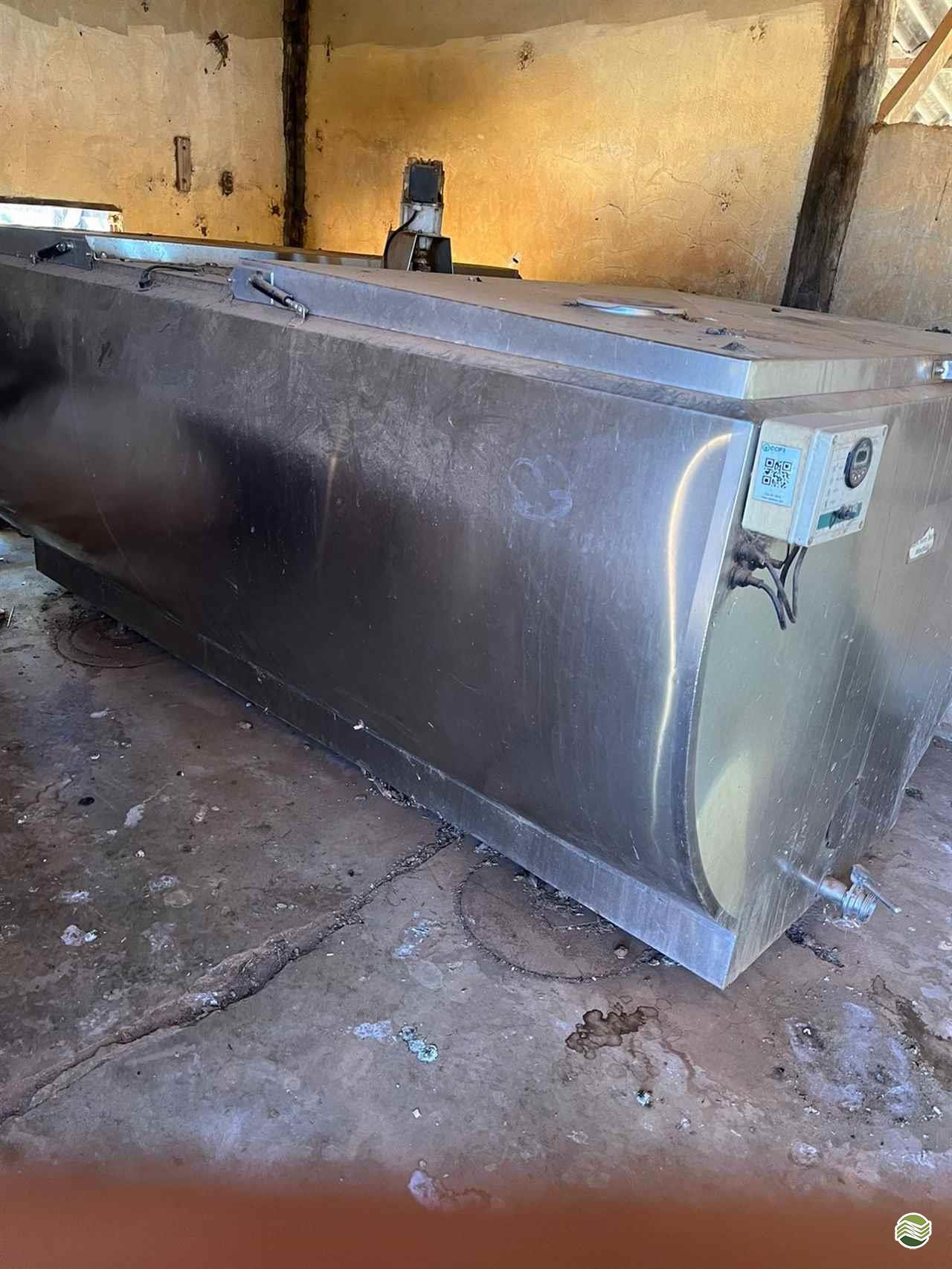 IMPLEMENTOS AGRICOLAS TANQUE ESTACIONÁRIO TANQUE INOX Dimaq - GO CRISTALINA GOIAS GO