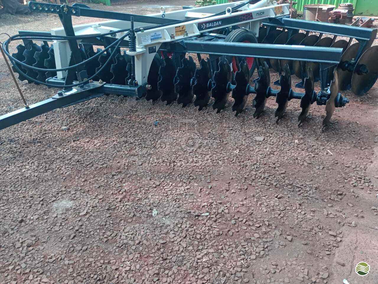 IMPLEMENTOS AGRICOLAS GRADE NIVELADORA NIVELADORA 40 DISCOS Agrosani GUAIRA SÃO PAULO SP