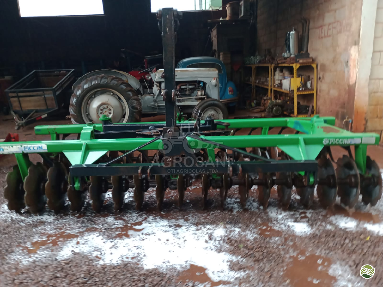 IMPLEMENTOS AGRICOLAS GRADE NIVELADORA NIVELADORA 36 DISCOS Agrosani GUAIRA SÃO PAULO SP