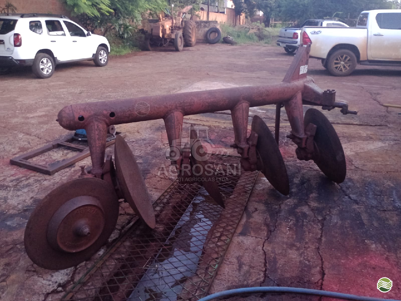 IMPLEMENTOS AGRICOLAS ARADO 4 DISCOS FIXO Agrosani GUAIRA SÃO PAULO SP