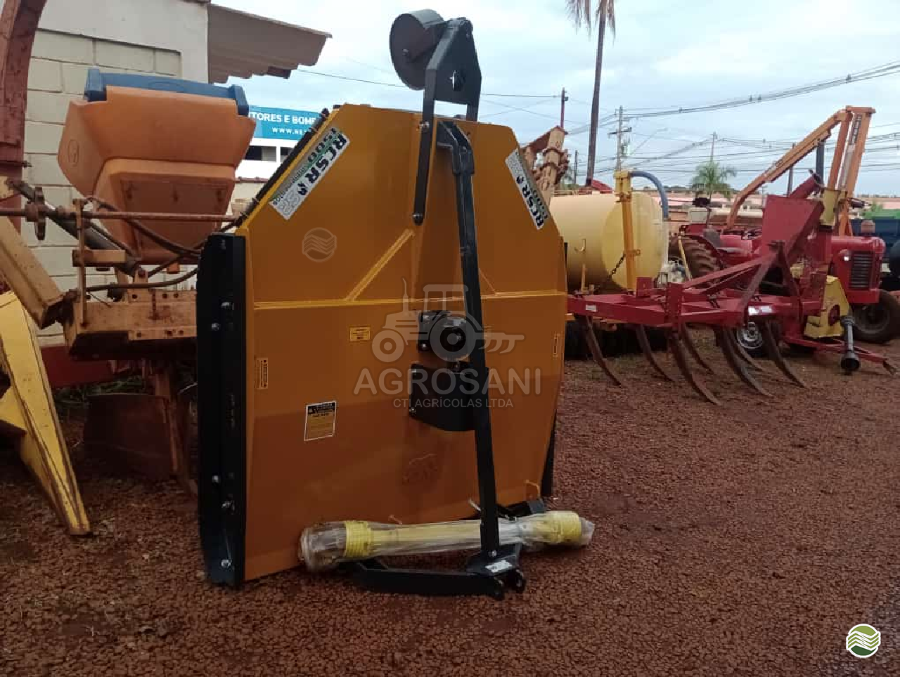 IMPLEMENTOS AGRICOLAS ROCADEIRA ROCADEIRA HIDRÁULICA Agrosani GUAIRA SÃO PAULO SP
