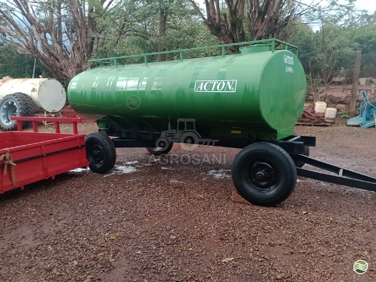 IMPLEMENTOS AGRICOLAS CARRETA TANQUE TANQUE 6500 LITROS Agrosani GUAIRA SÃO PAULO SP