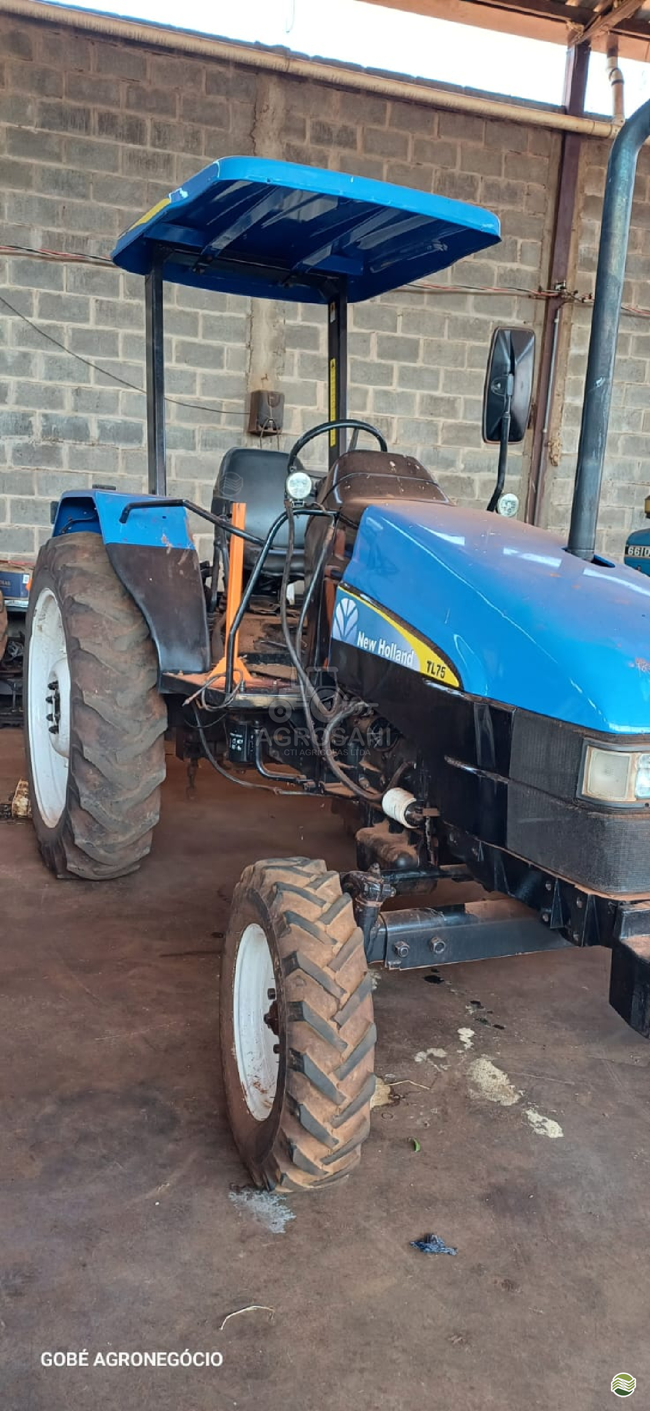 TRATOR NEW HOLLAND NEW TL 75 Tração 4x2 Agrosani GUAIRA SÃO PAULO SP
