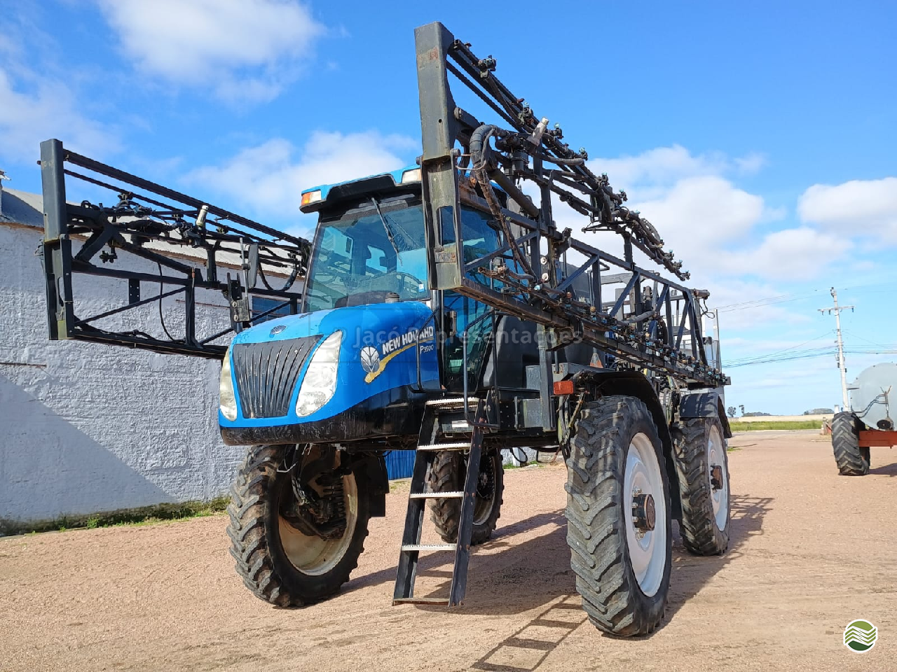 PULVERIZADOR NEW HOLLAND SP3500 Tração 4x4 Jacó Comércio de Peças Agrícolas LTDA PORTO ALEGRE RIO GRANDE DO SUL RS
