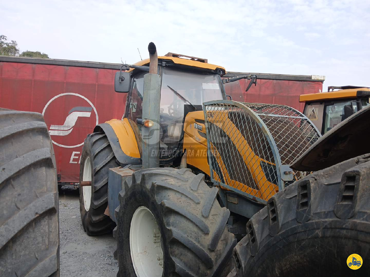 TRATOR VALTRA VALTRA T 230 CVT Tração 4x2 JSL Seminovos ITAQUAQUECETUBA SÃO PAULO SP