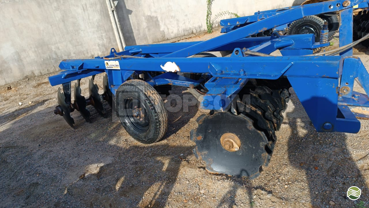IMPLEMENTOS AGRICOLAS GRADE ARADORA ARADORA 16 DISCOS Topcom Máquinas - XCMG MOSSORO RIO GRANDE DO NORTE RN
