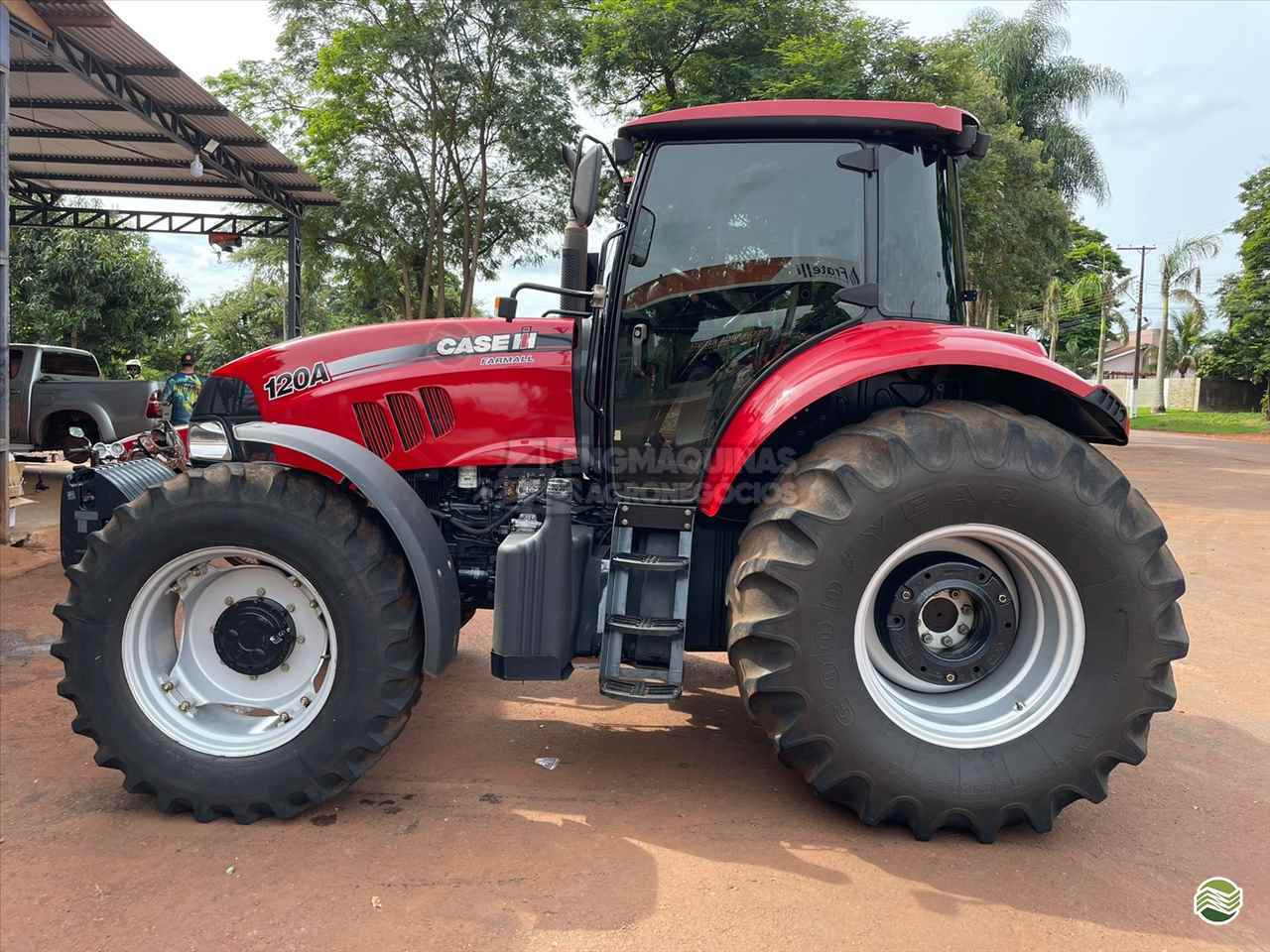 TRATOR CASE CASE Farmall 120 Tração 4x4 Engmáquinas Agrícolas CASCAVEL PARANÁ PR