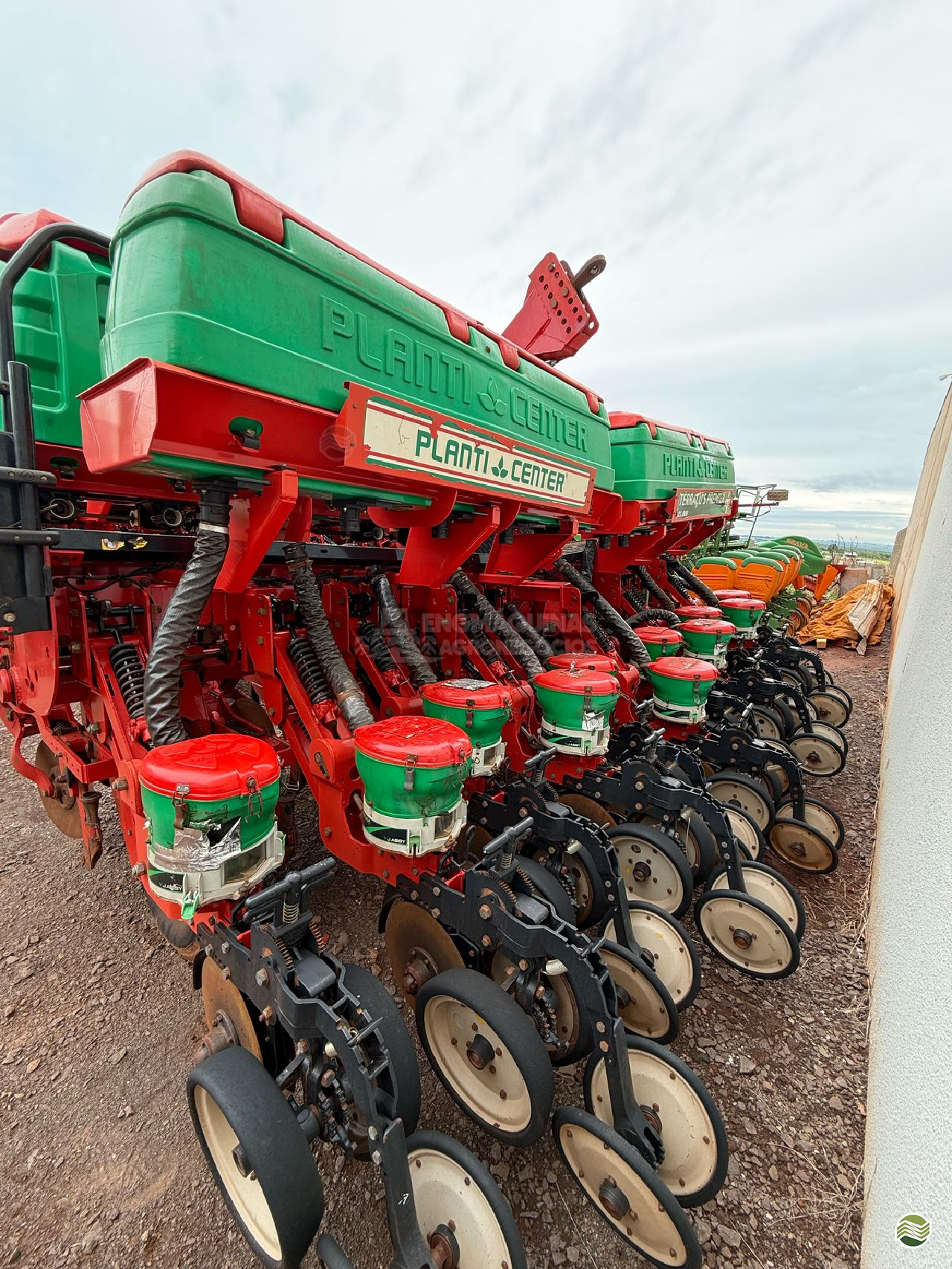 PLANTADEIRA PLANTI CENTER PREMIER EXTRA 25/17 Engmáquinas Agrícolas CASCAVEL PARANÁ PR
