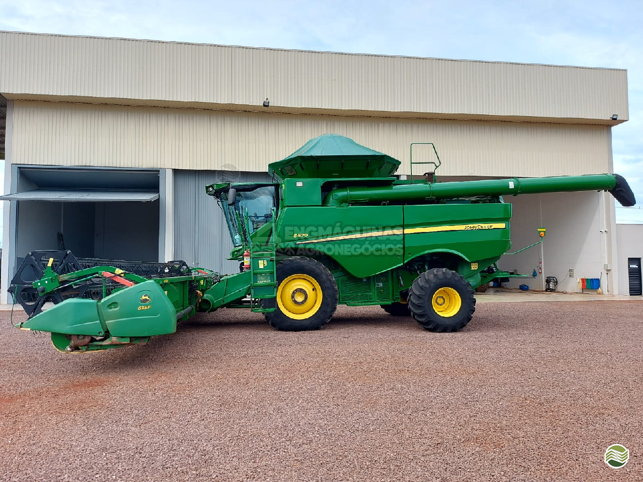 COLHEITADEIRA JOHN DEERE JOHN DEERE S670 Engmáquinas Agrícolas CASCAVEL PARANÁ PR