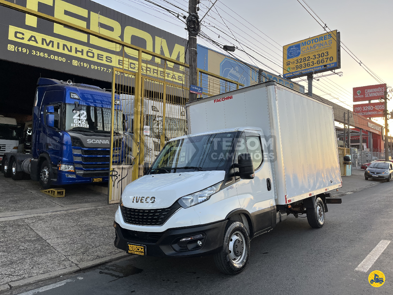 CAMINHAO IVECO DAILY 35-150 Baú Furgão 3/4 4x2 Tebom Caminhões CAMPINAS SÃO PAULO SP