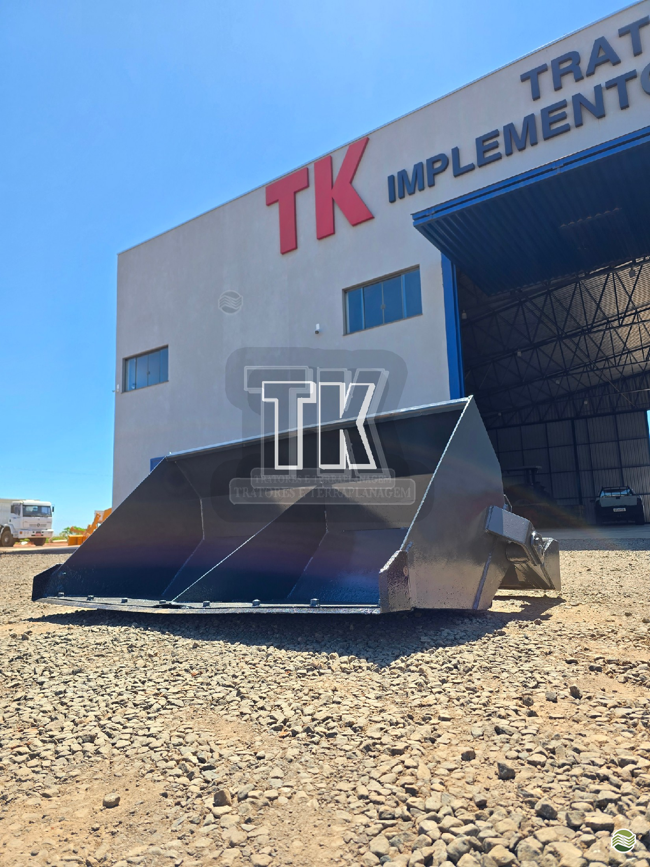 IMPLEMENTOS AGRICOLAS CONCHA FRONTAL TK Tratores NOVA ANDRADINA MATO GROSSO DO SUL MS