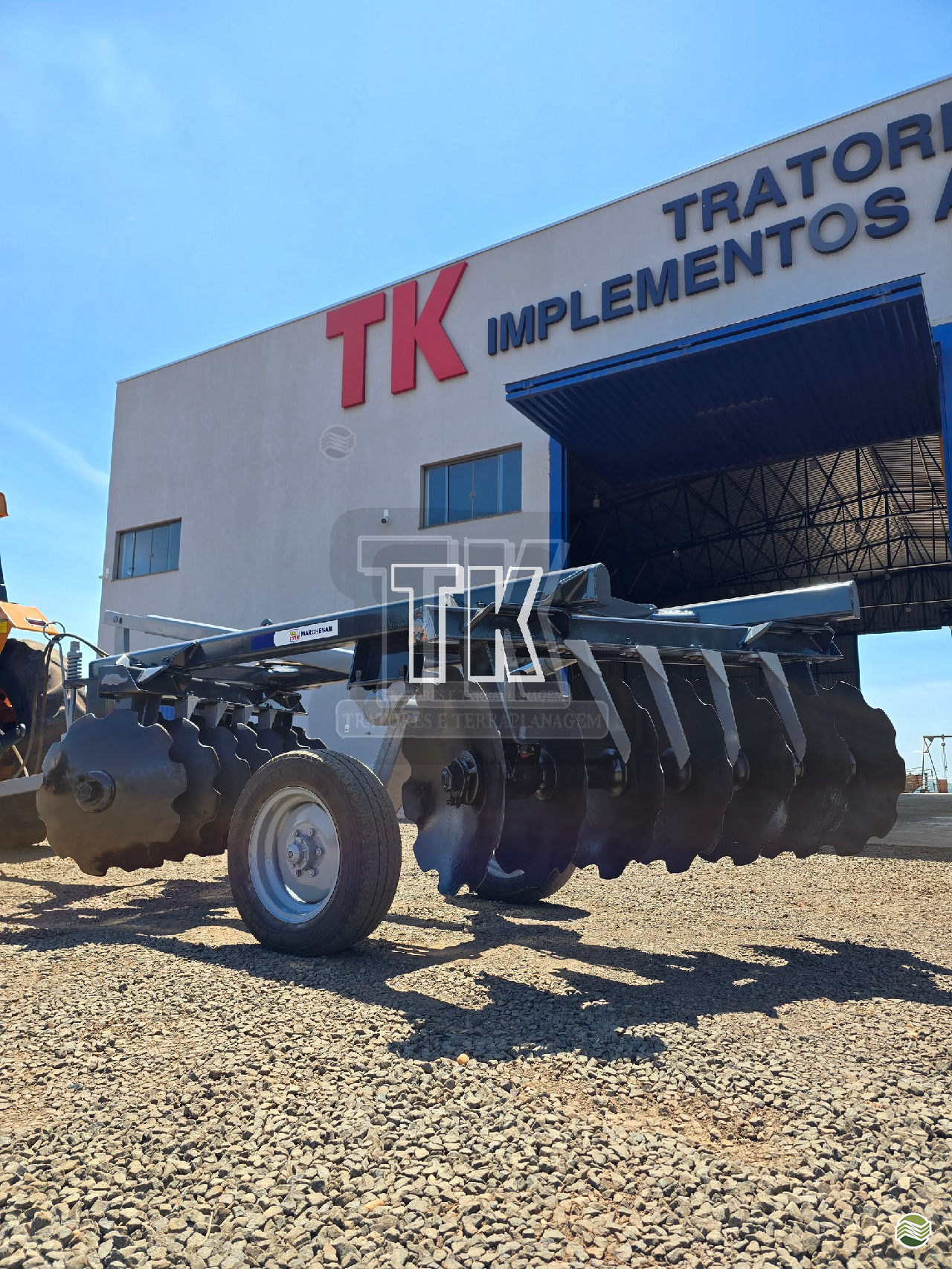 IMPLEMENTOS AGRICOLAS GRADE INTERMEDIÁRIA INTERMEDIÁRIA 14 DISCOS TK Tratores NOVA ANDRADINA MATO GROSSO DO SUL MS