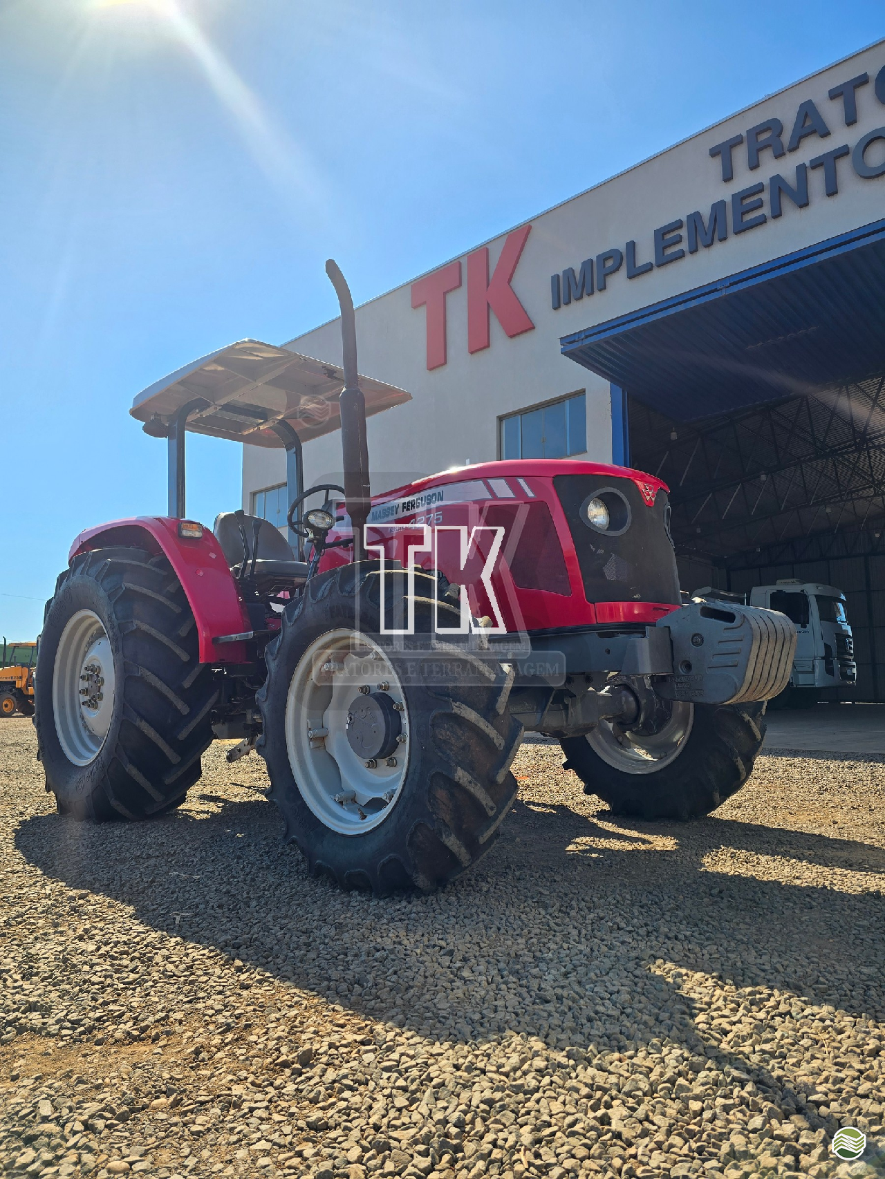 TRATOR MASSEY FERGUSON MF 4275 Tração 4x4 TK Tratores NOVA ANDRADINA MATO GROSSO DO SUL MS