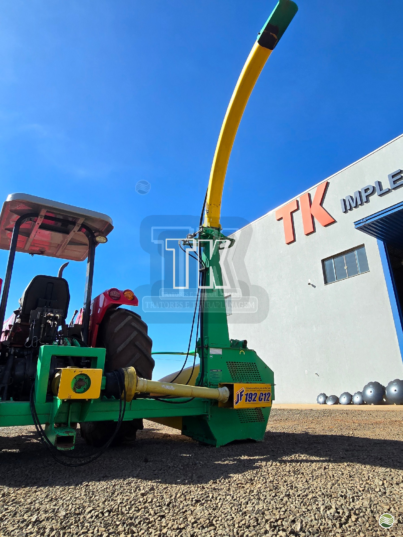 IMPLEMENTOS AGRICOLAS ENSILADEIRA ENSILADEIRA  SEM LINHA TK Tratores NOVA ANDRADINA MATO GROSSO DO SUL MS