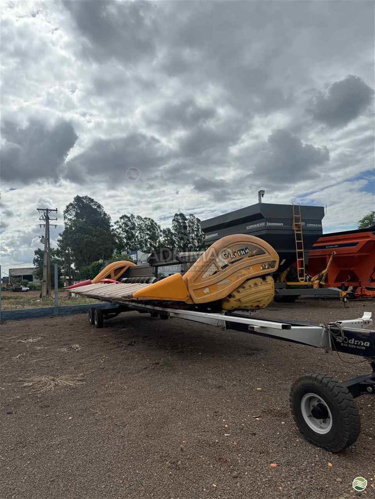 PLATAFORMA COLHEITADEIRA VALTRA PM 517 Adrimaq Equipamentos Agrícolas DOURADOS MATO GROSSO DO SUL MS