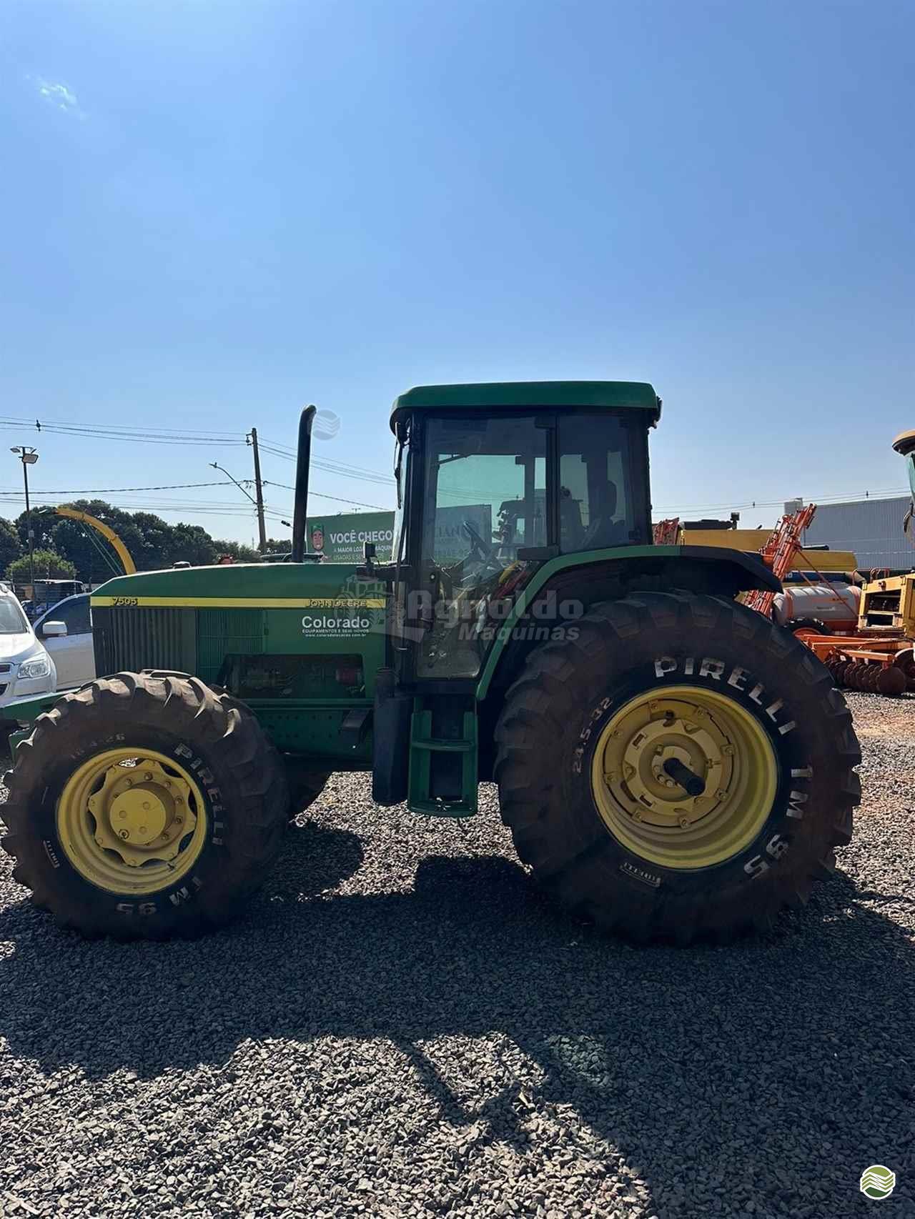 TRATOR JOHN DEERE JOHN DEERE 7505 Tração 4x4 Agnaldo Máquinas Agrícolas  UBERABA MINAS GERAIS MG