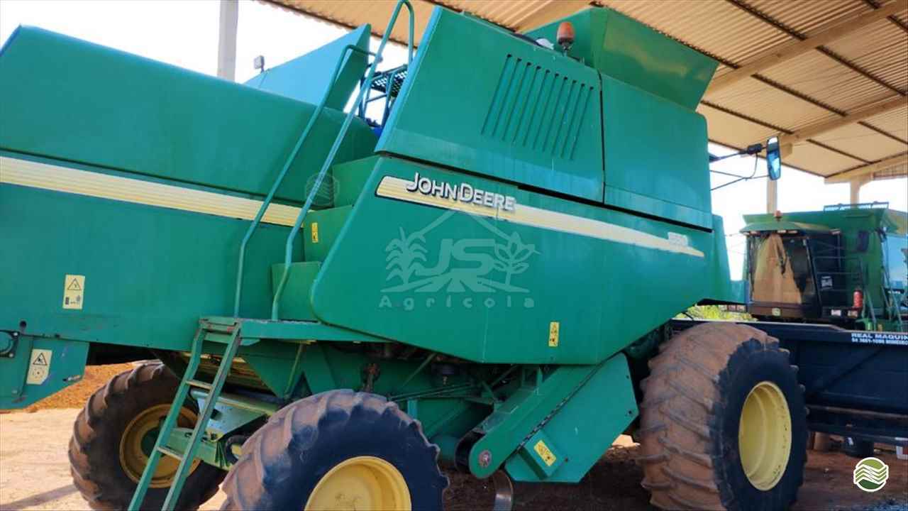 COLHEITADEIRA JOHN DEERE JOHN DEERE 1550 JS Agrícola CAMPO VERDE MATO GROSSO MT