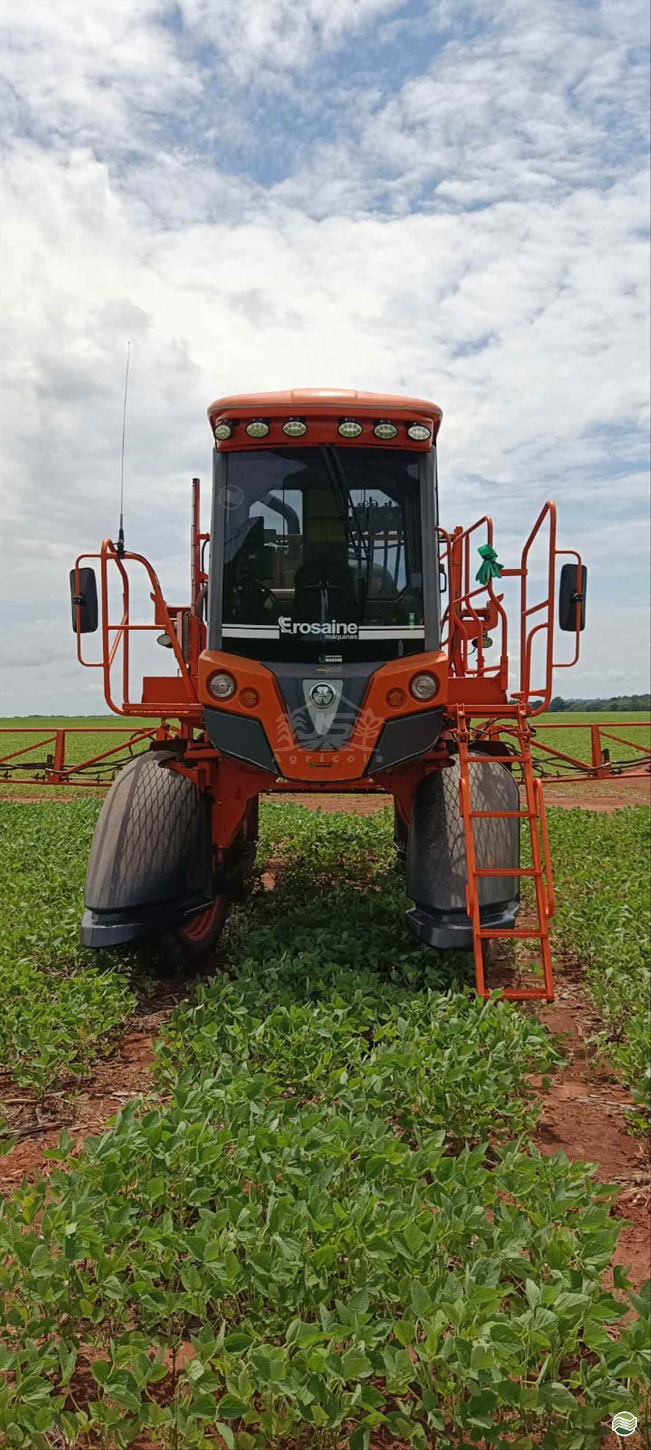 PULVERIZADOR JACTO UNIPORT 2000 PLUS Tração 4x2 JS Agrícola CAMPO VERDE MATO GROSSO MT