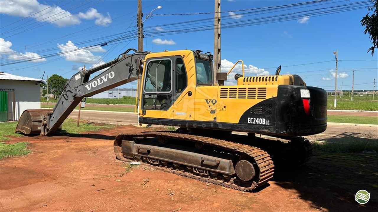 ESCAVADEIRA VOLVO EC240BLC JS Agrícola CAMPO VERDE MATO GROSSO MT